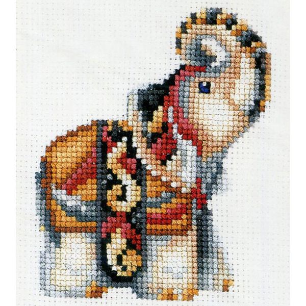 Набор для вышивания нитками Сделай своими руками, Статуэтки. Слон 12х12см