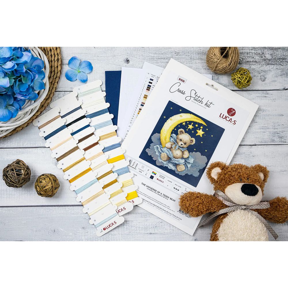 Набор для вышивания нитками Luca-S B1436, Вселенная плюшевого мишки 16х16см