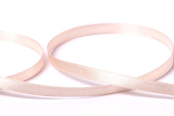 Лента атласная 1-сторонняя 6.0 мм / 33±2 метра, 140 т.желтый, Gamma