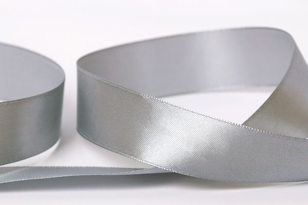 Лента атласная 1-сторонняя 25.0 мм / 33±2 метра, 079 бл.серый, Gamma