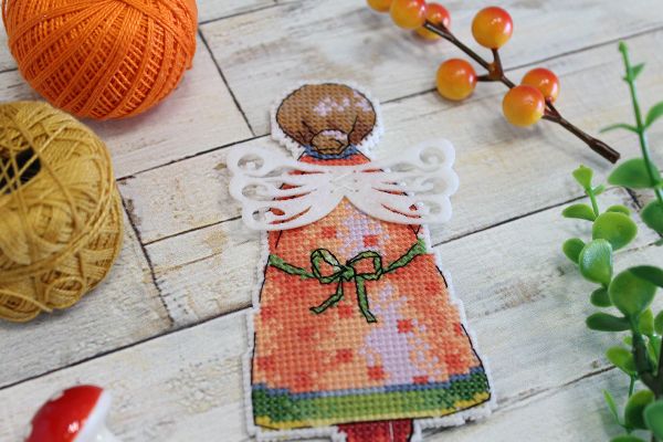 Набор для вышивания нитками МП Студия (Жар-птица), Ангел осени, 13х6 см