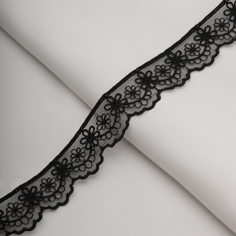 Кружево на сетке 30 мм / 13.7 метров, черный, 3AR1247