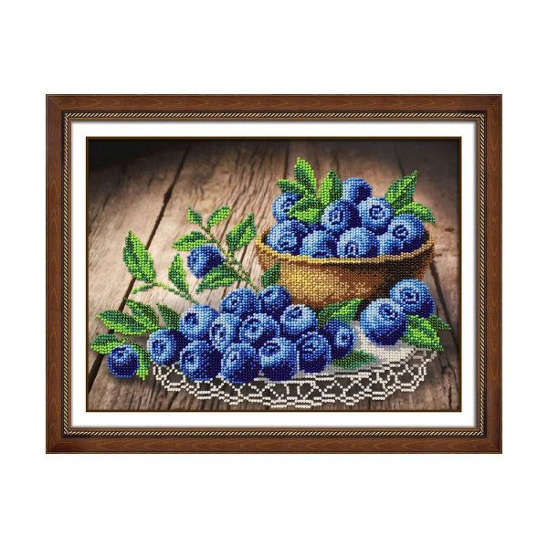 Набор для вышивания бисером Паутинка, Ягодка черничка 28х20 см, 616202