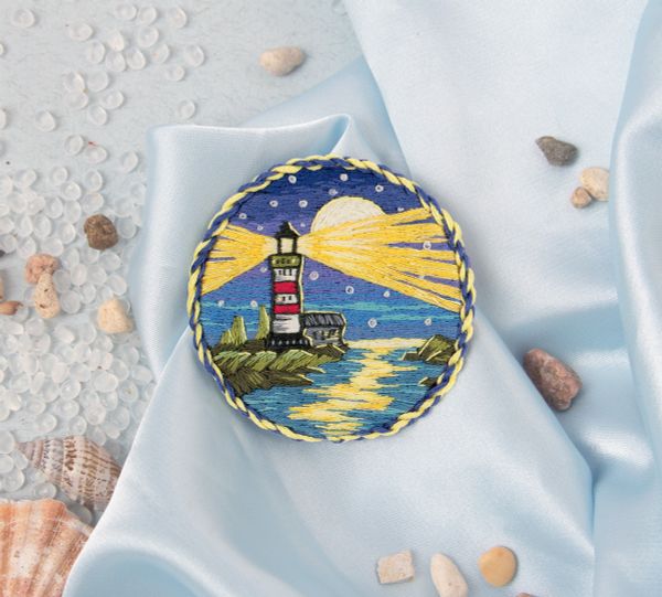 Набор для вышивания нитками Panna, Живая картина. Брошь. Ночной маяк, 5.5x5.5 см
