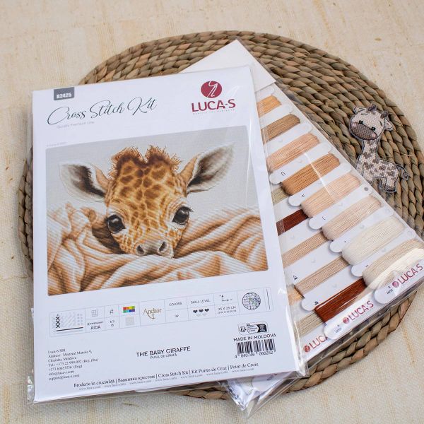 Набор для вышивания нитками Luca-S B2425, The Baby Giraffe, 35х25см