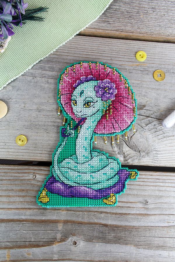 Набор для вышивания нитками МП Студия Р-1143, Нарядная змейка, 15х10 см