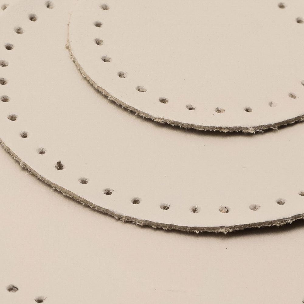 Набор заплаток пришивных из кожи, круг ⌀4см, 6см и 8см, с перфорацией, 3 шт, 100% кожа (06 бежевый), 9401