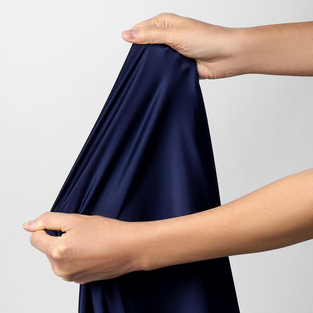 Атлас стрейч для нижнего белья 107 г/м², 125 см / 25 метров, 0180 цв.061(05) темно-синий