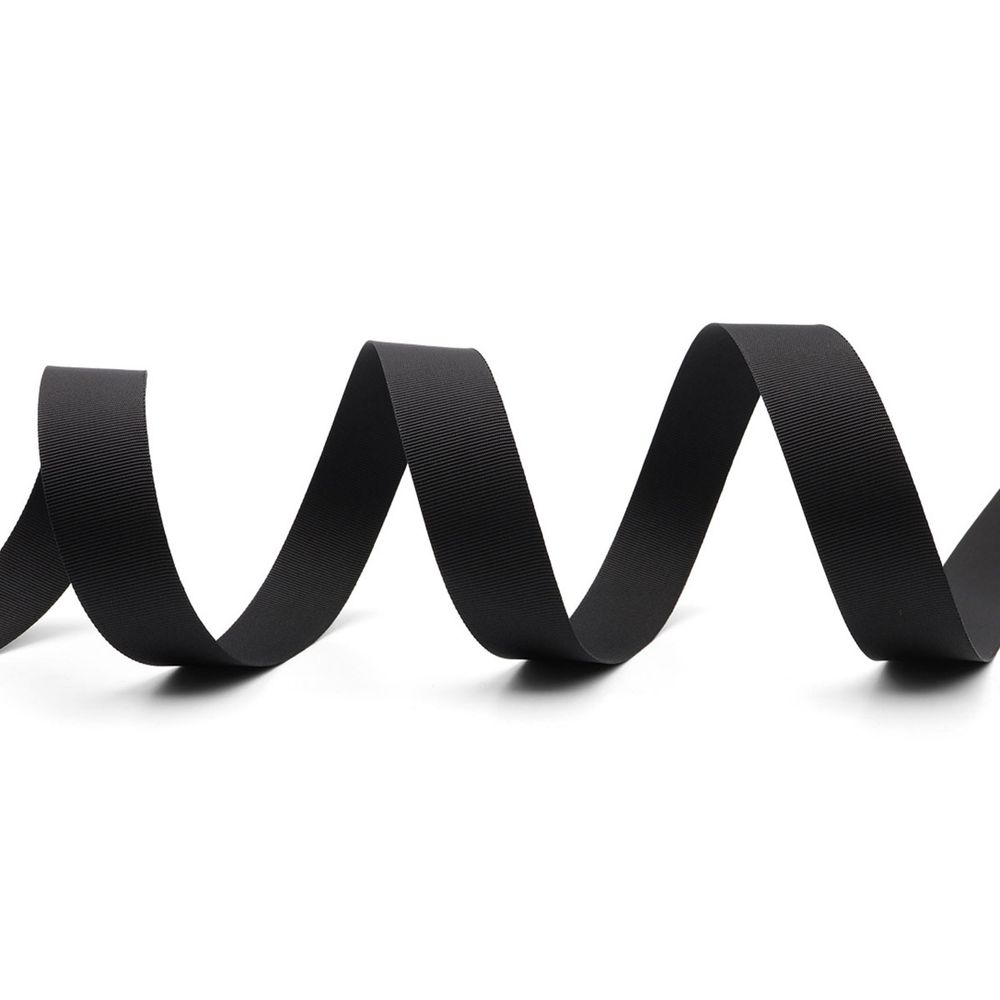 Стропа (ременная лента) 25 мм / 25 метров, толщ. 0.5 мм, [6.7 г/пог.м], 100% нейлон, черный