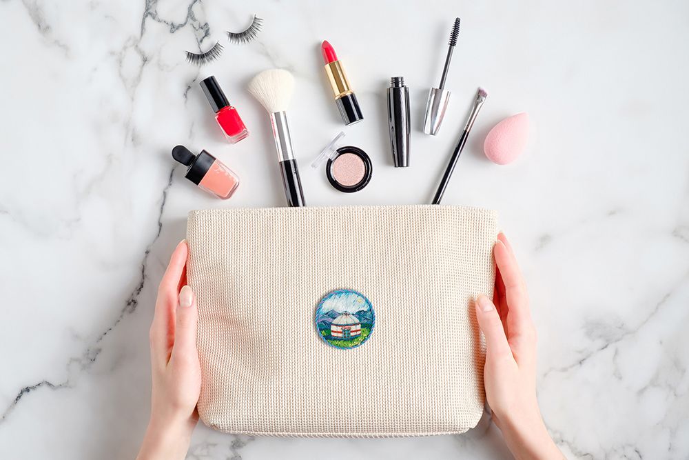 Набор для вышивания нитками Panna Живая картина JK-2330, Брошь. Юрта, 5.5х5.5 см