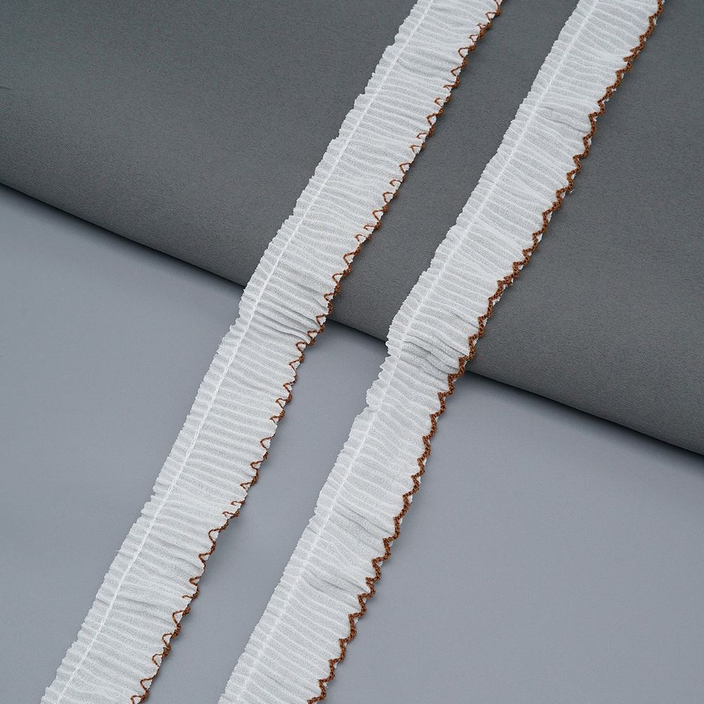 Кружево плиссированное 25 мм, / 45.72 метра, складка плиссе, 03 белый/коричневый