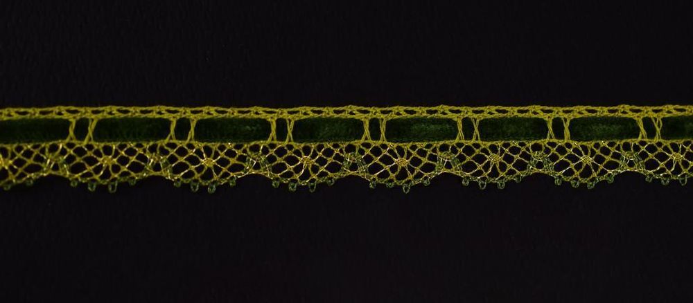 Кружево вязаное (тесьма) 16 мм цв.зеленый Mauri Angelo, 20 метров, 1959/26GT/3VE95 Кружево вязаное (тесьма) 16 мм цв.зеленый Mauri Angelo, 20 метров, 1959/26GT/3VE95