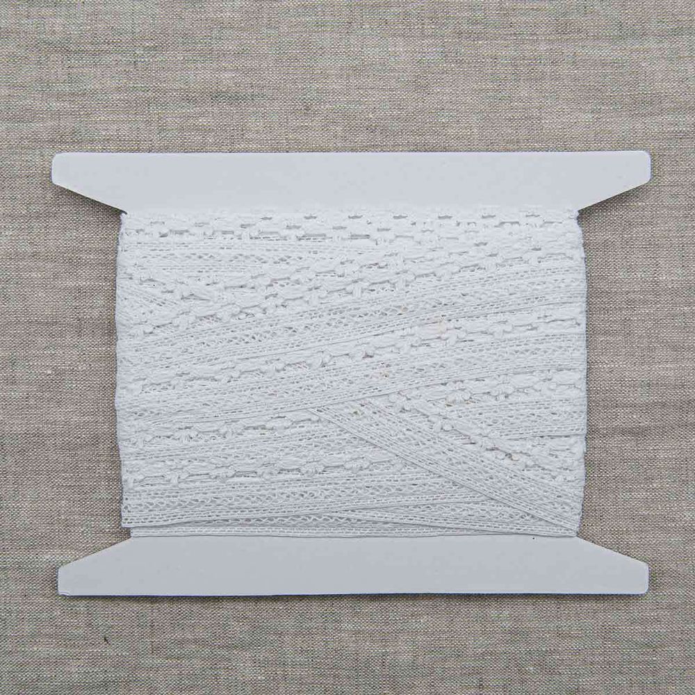 Кружево вязаное (тесьма) 24 мм, белый, 13.71 м