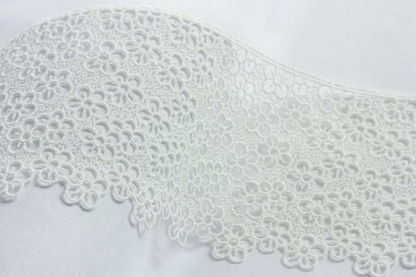 Кружево гипюр (плетёное) 82 мм / 10 м, кремовый, Gamma GGM-8202