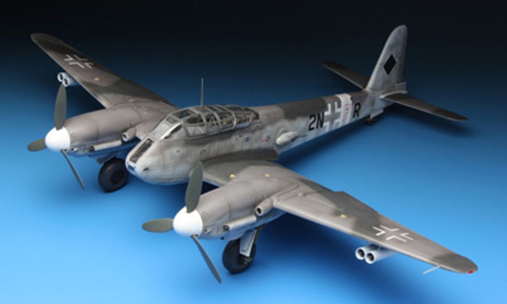 Модель сборная: самолет, Messerschmitt Me410A-1 Hight Speed Bomber 1/48, Meng LS-003