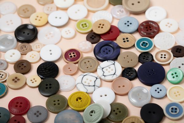 Пуговицы 4 прокола костюмные 15 мм, 12 шт, 278 т.бежевый, Blitz DRN 0080