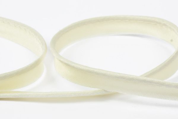 Кант атласный 10 мм / 65±2.5 метров, 004 бежевый, Gamma GA-10P