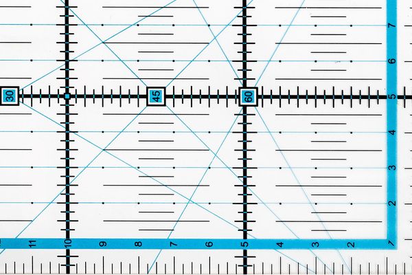 Линейка для пэчворка 10х45 см, пластик, Gamma QRL-07