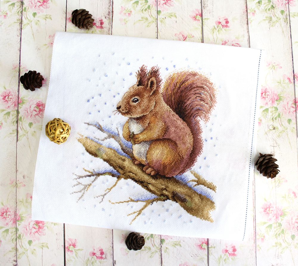 Набор для вышивания нитками МП Студия, Пушистая красавица, 24х21 см